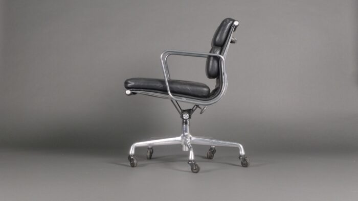 EAMES - Image 3