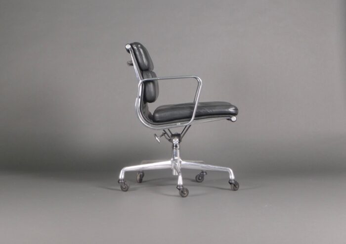 EAMES - Image 5