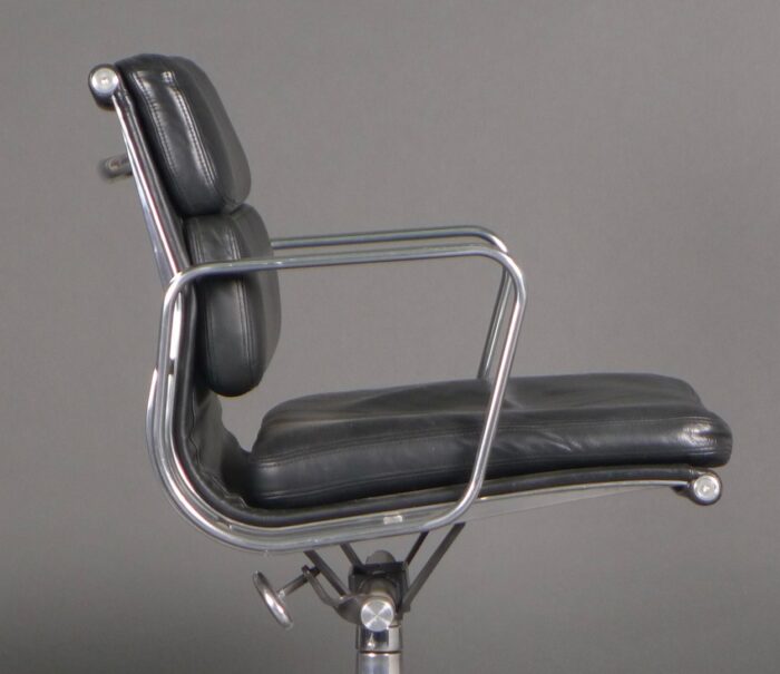 EAMES - Image 6