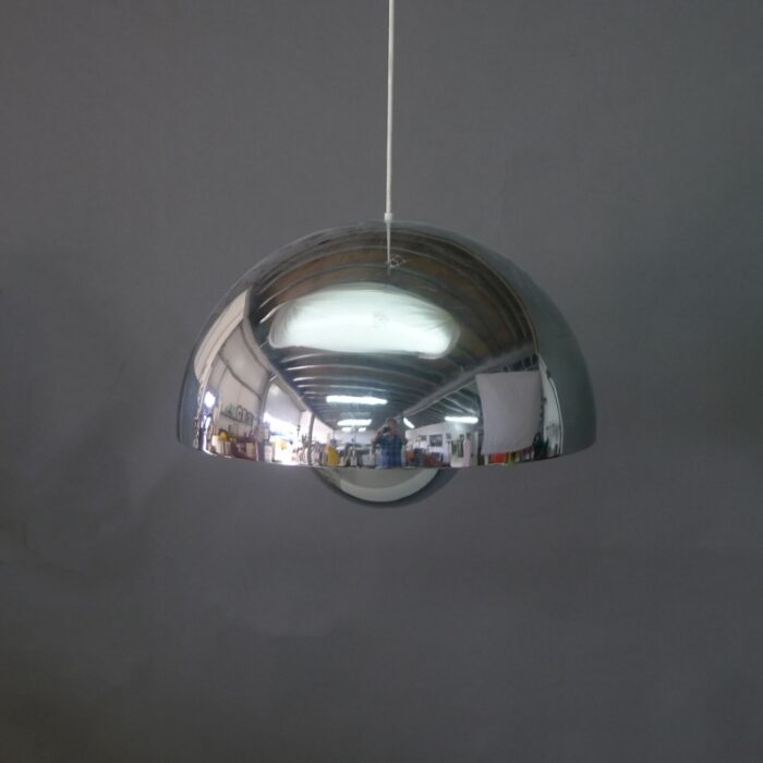 PANTON - Image 3